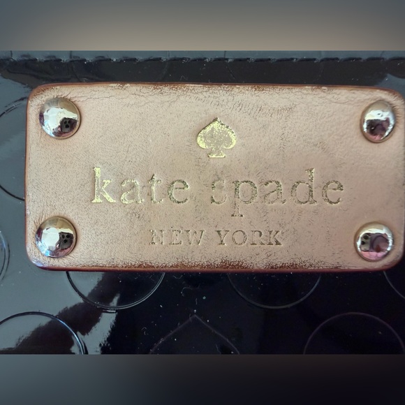 kate spade rose gold patent leather wallet with black patent trim - Picture 2 of 9